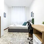 公寓 Spacious 4-bed 2-bath, 3 Min Walk To M1 Bande Nere *