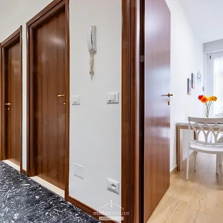 New 4-bed 2-bath Near Duomo And San Siro * Milan