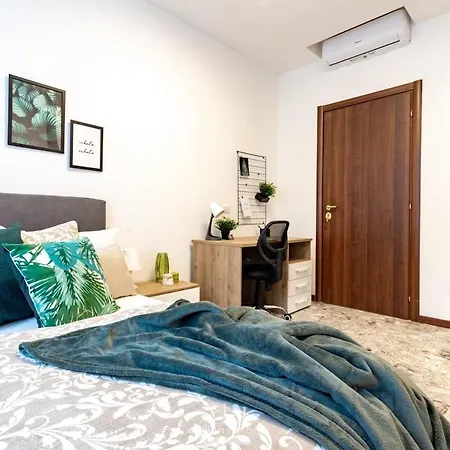 New 4-bed 2-bath Near Duomo And San Siro Apartment